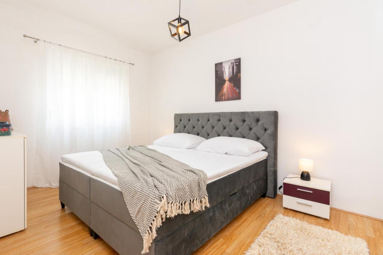 Holiday Home Bibano Bibinje Bagian luar foto