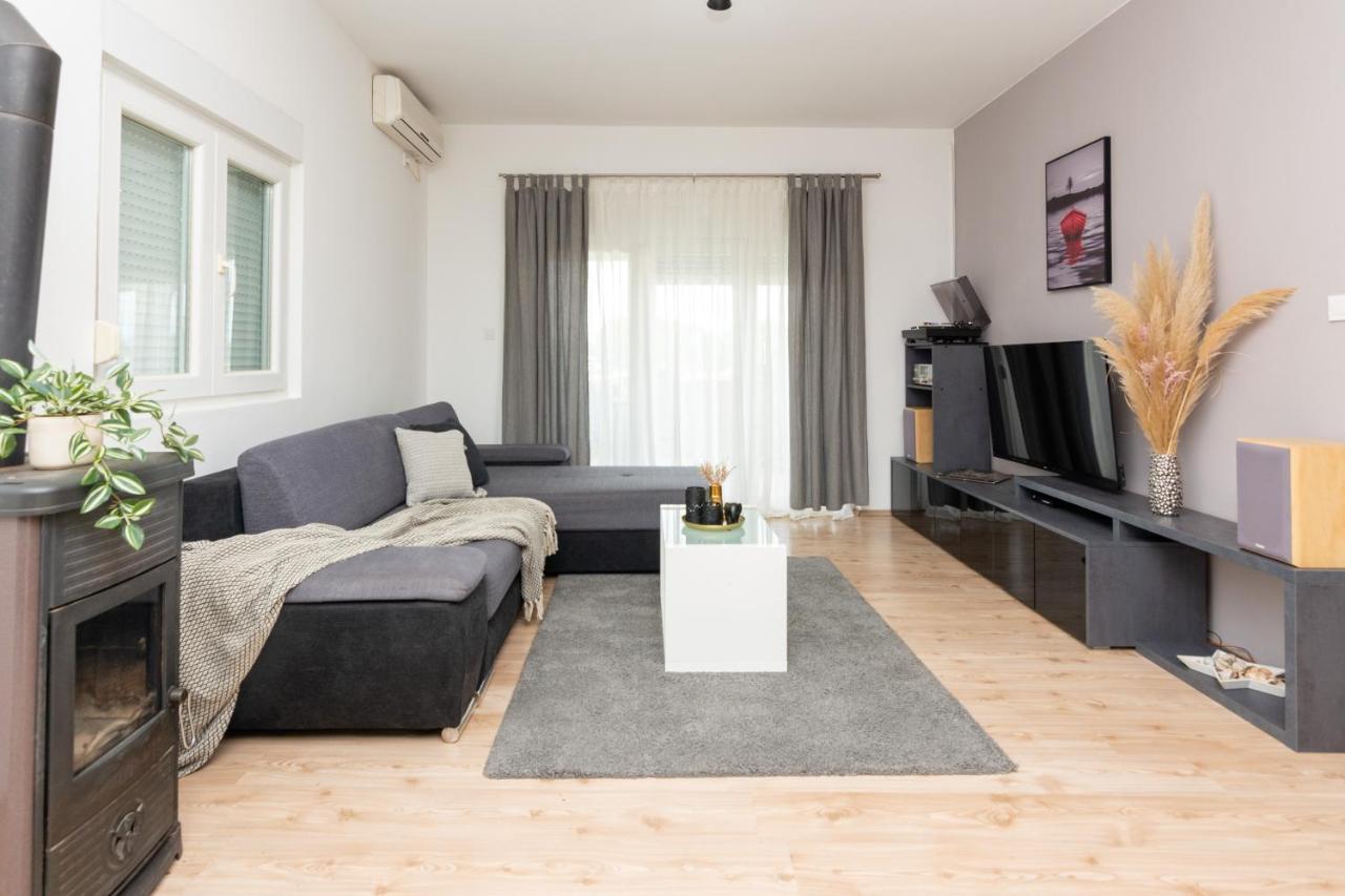 Holiday Home Bibano Bibinje Bagian luar foto