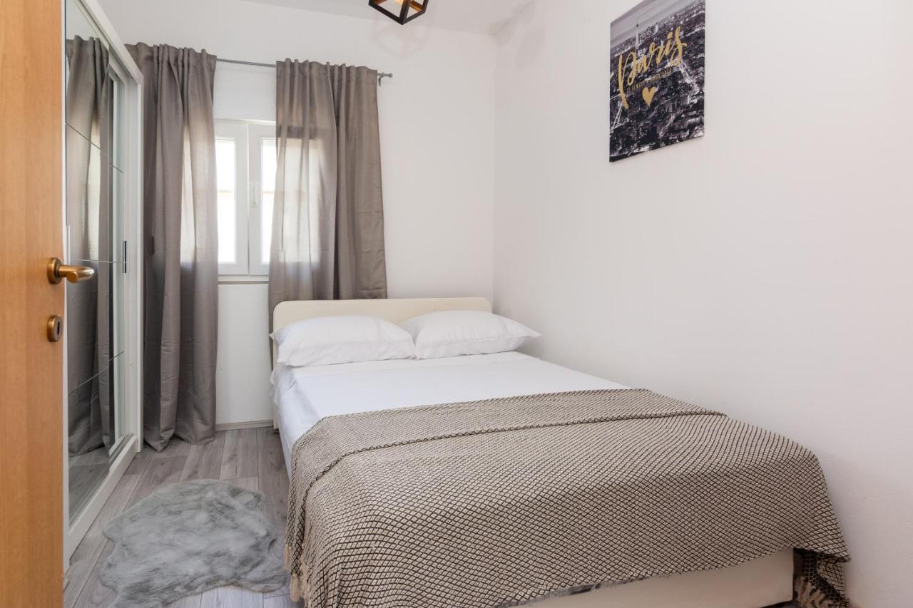 Holiday Home Bibano Bibinje Bagian luar foto