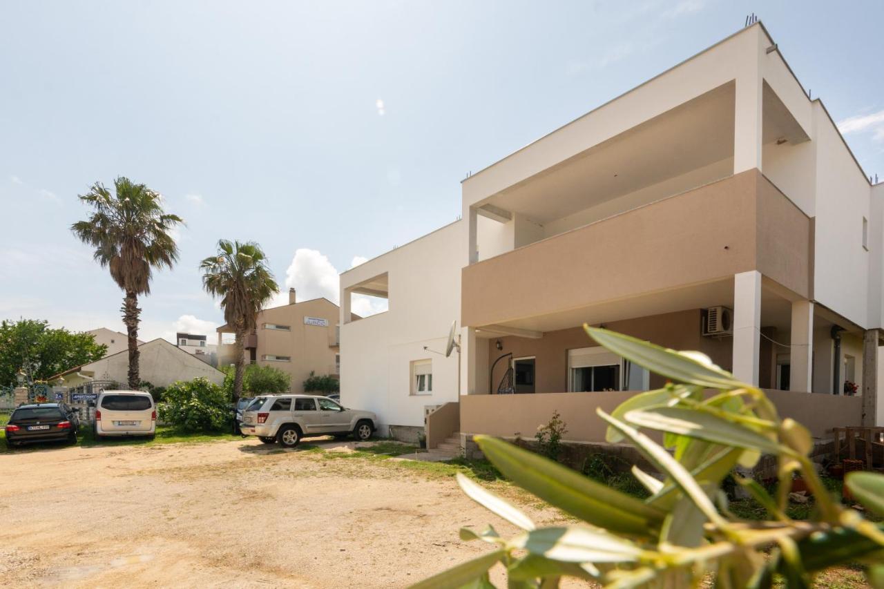 Holiday Home Bibano Bibinje Bagian luar foto